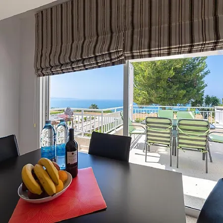 14 In Apartment Coral Bay