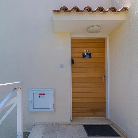 14 In Апартаменты *